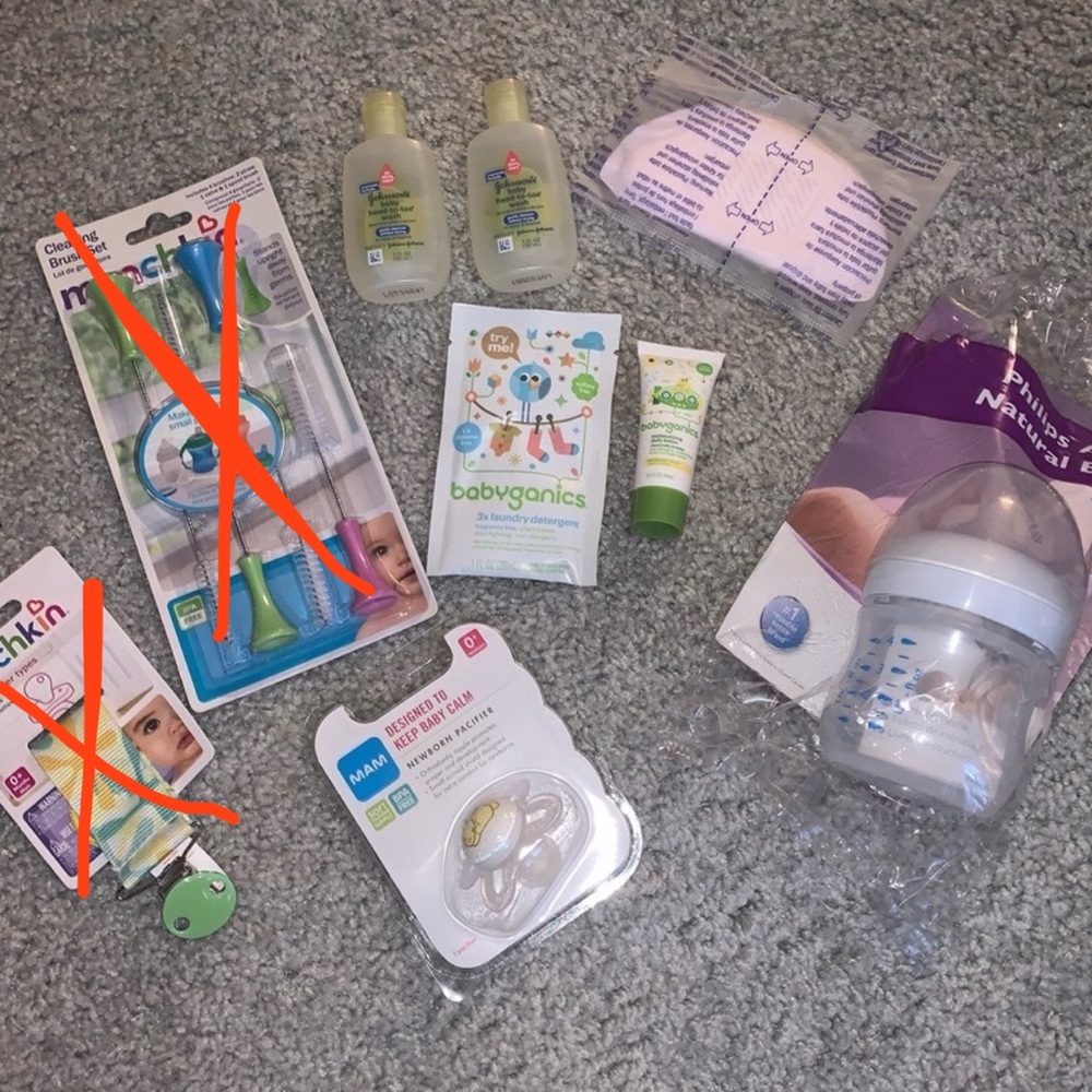 Newborn Gift Set Essentials Travel Size + 2 Freebies